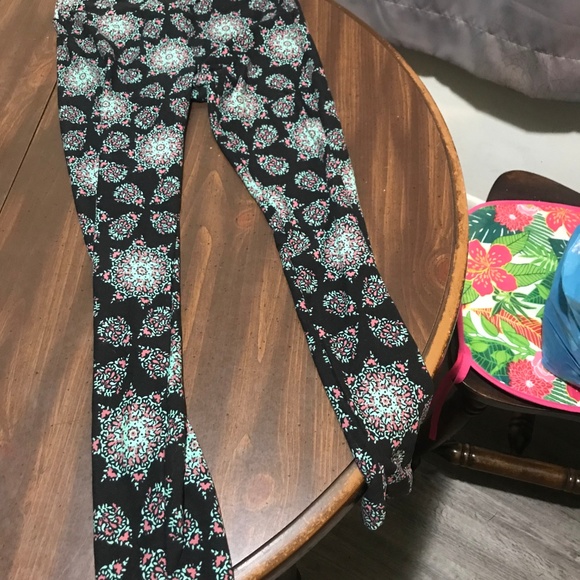 fun print leggings - Picture 3 of 3